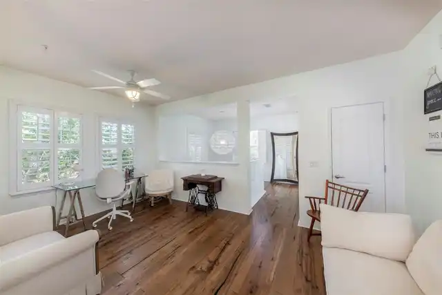 Listing Photo 18