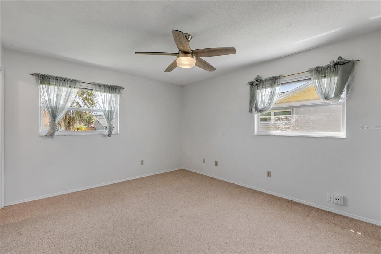 Listing Photo 33