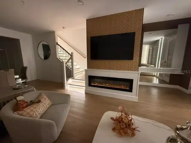Listing Photo 11