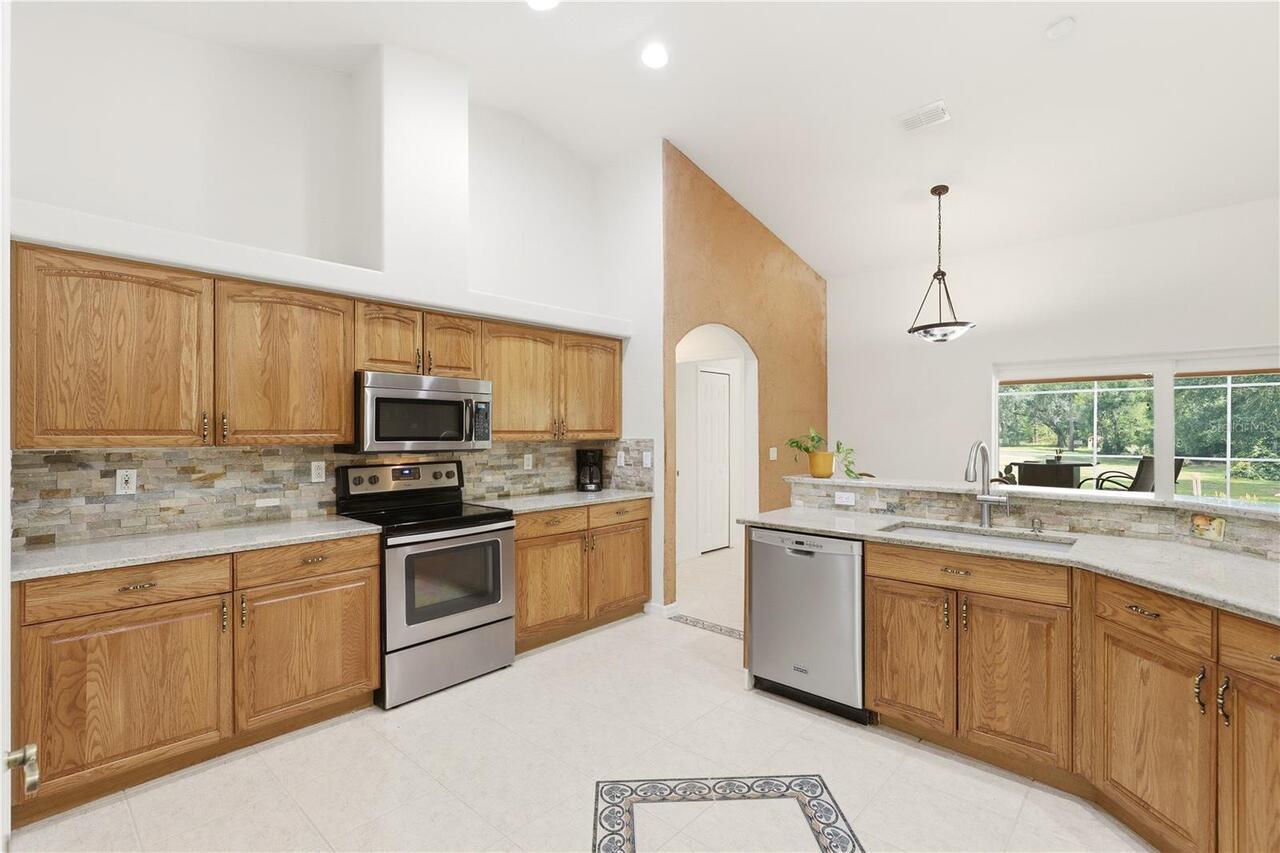 Listing Photo 16