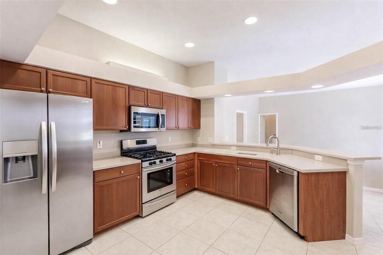 Listing Photo 8
