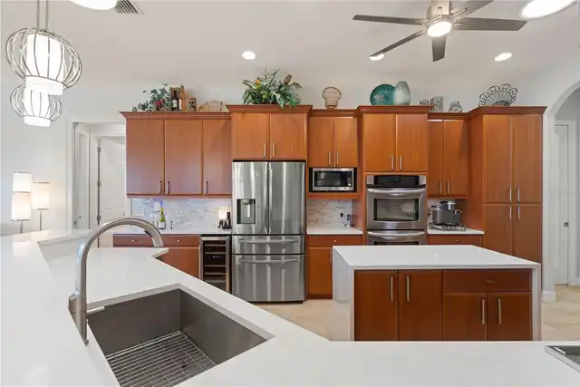Listing Photo 8