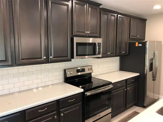 Listing Photo 17