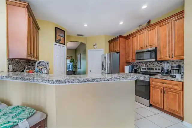Listing Photo 11