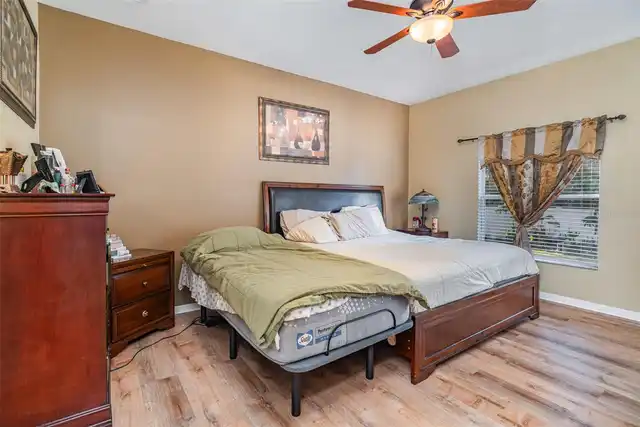 Listing Photo 15