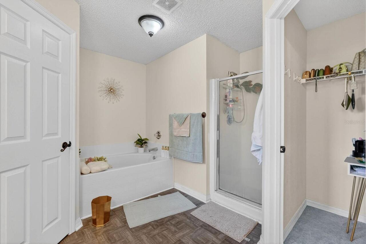 Listing Photo 14