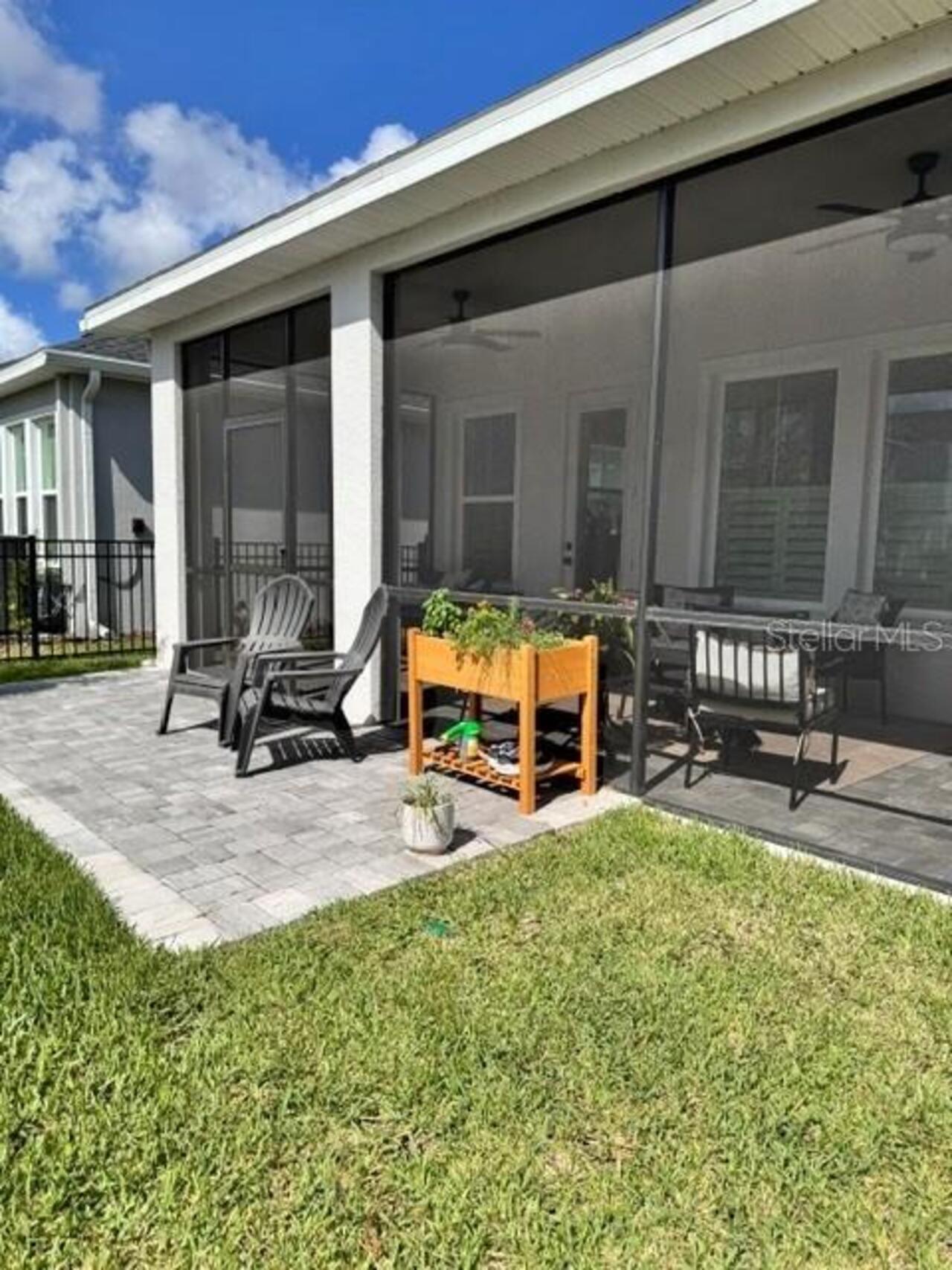 Listing Photo 8