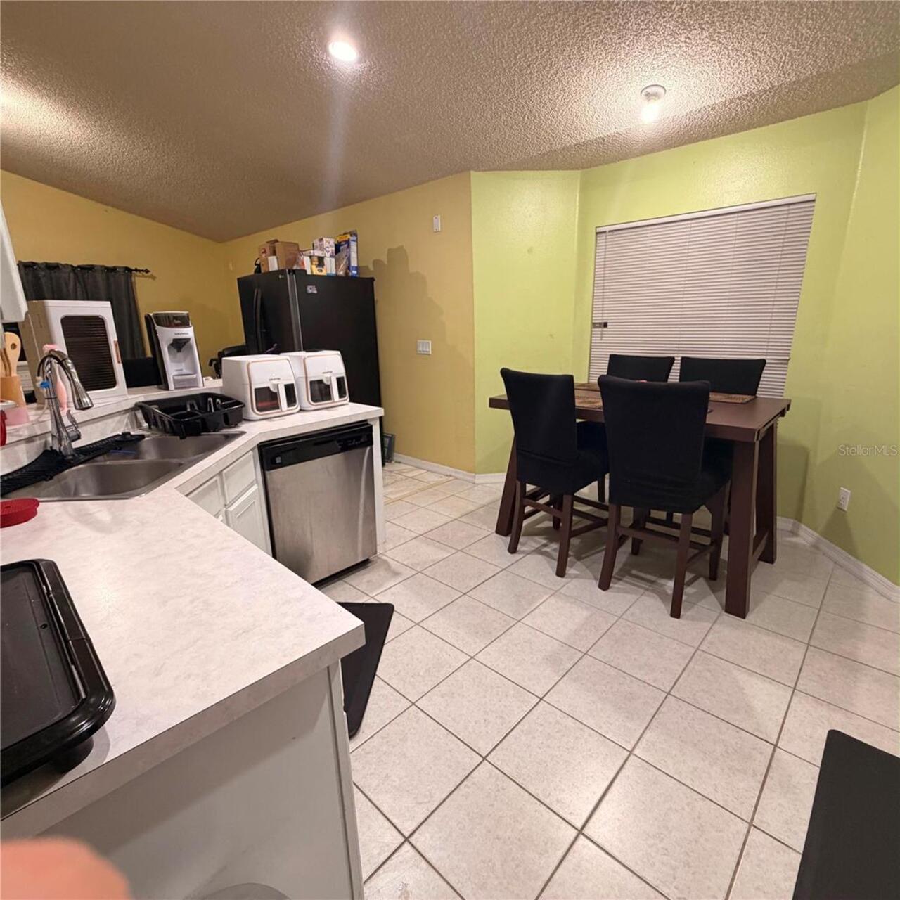 Listing Photo 10