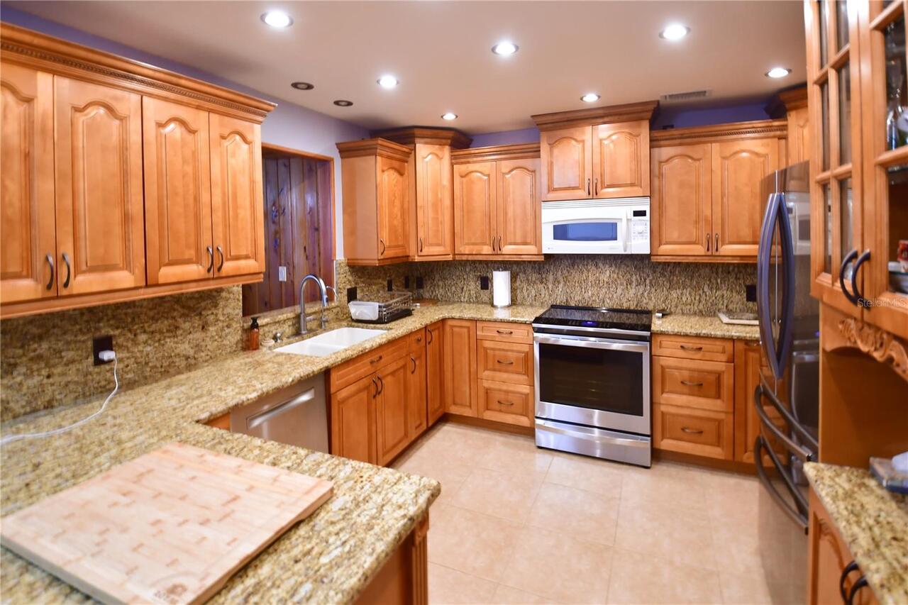 Listing Photo 7