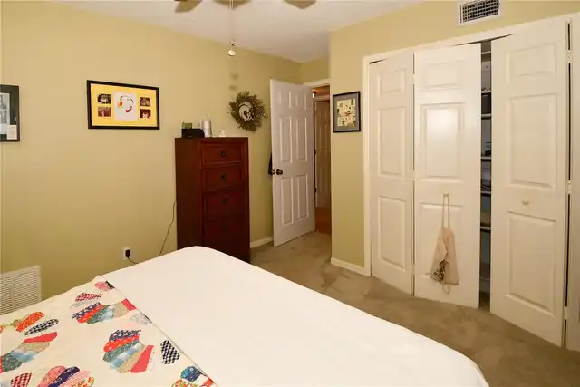 Listing Photo 14