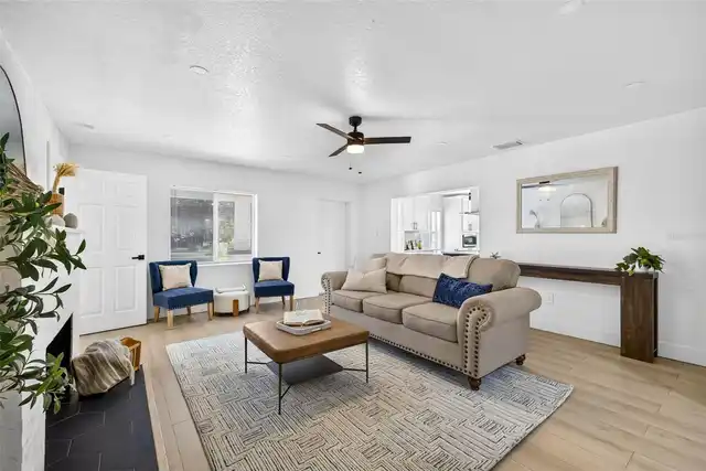 Listing Photo 9