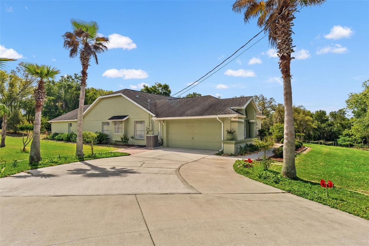 Listing Photo 10