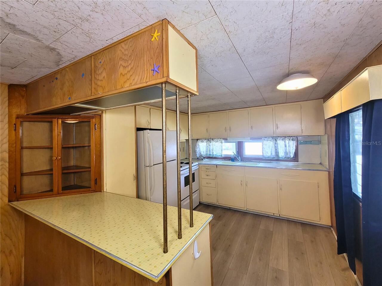 Listing Photo 9
