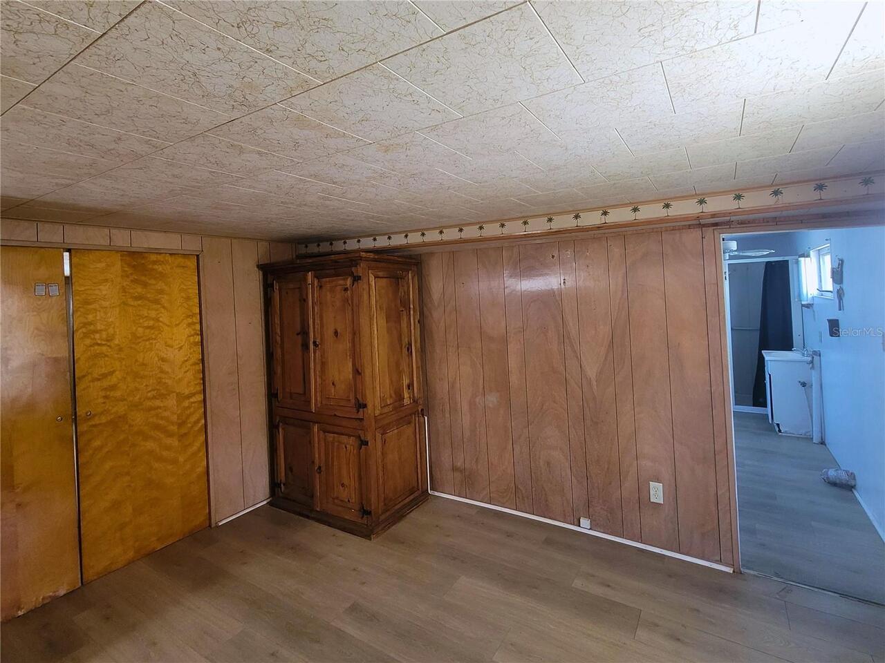 Listing Photo 14