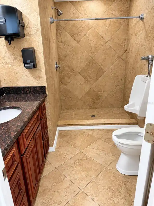 Listing Photo 34
