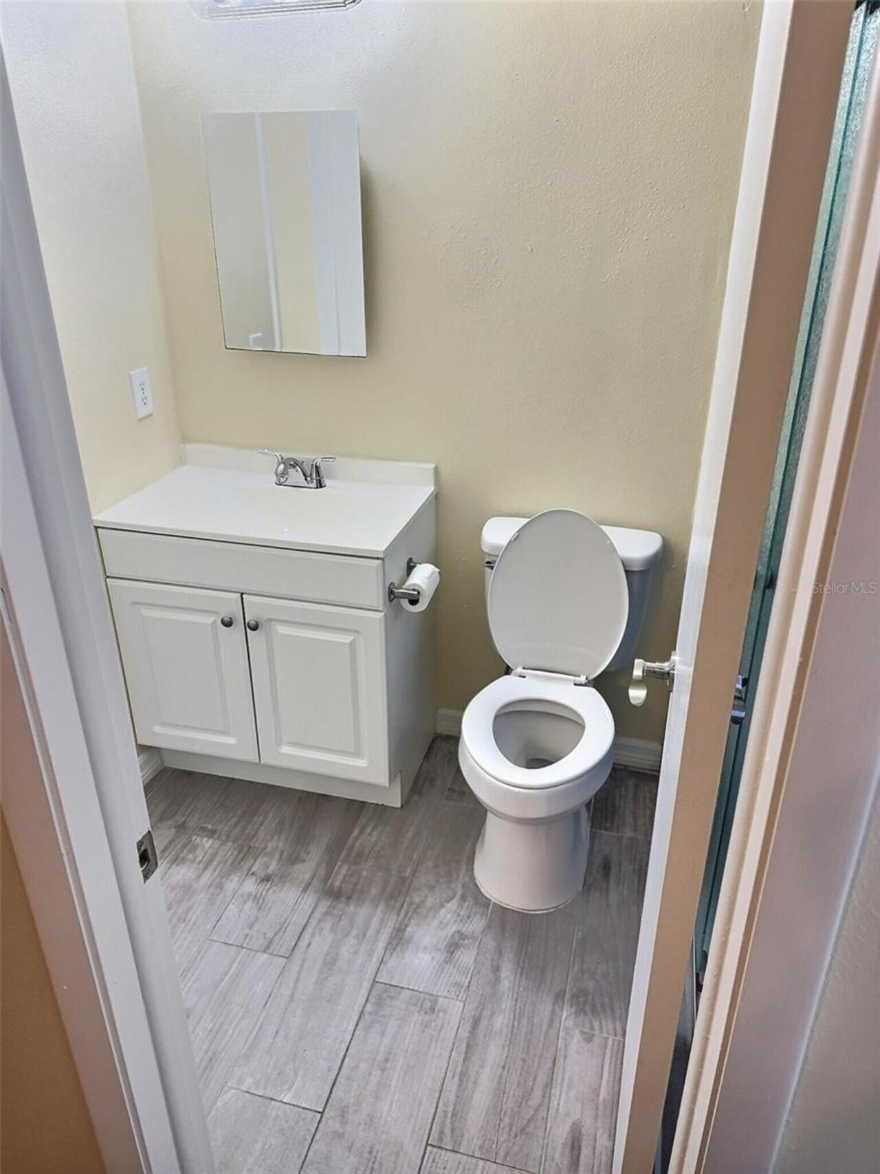 Listing Photo 12