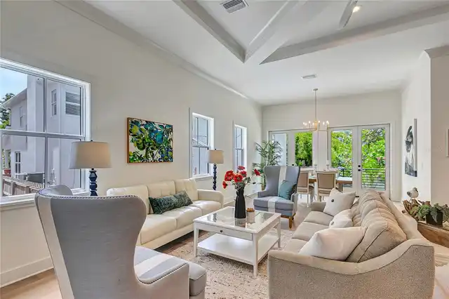 Listing Photo 14