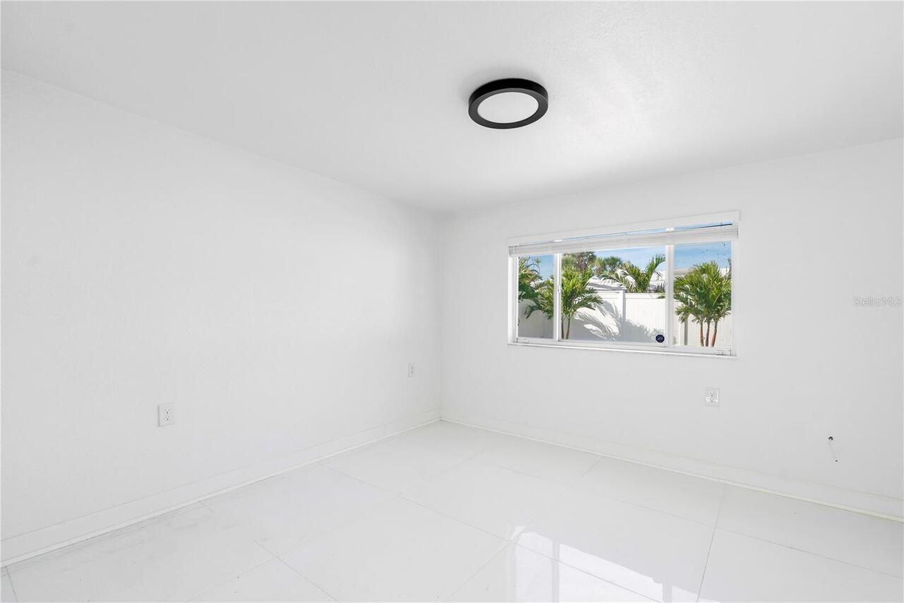 Listing Photo 34