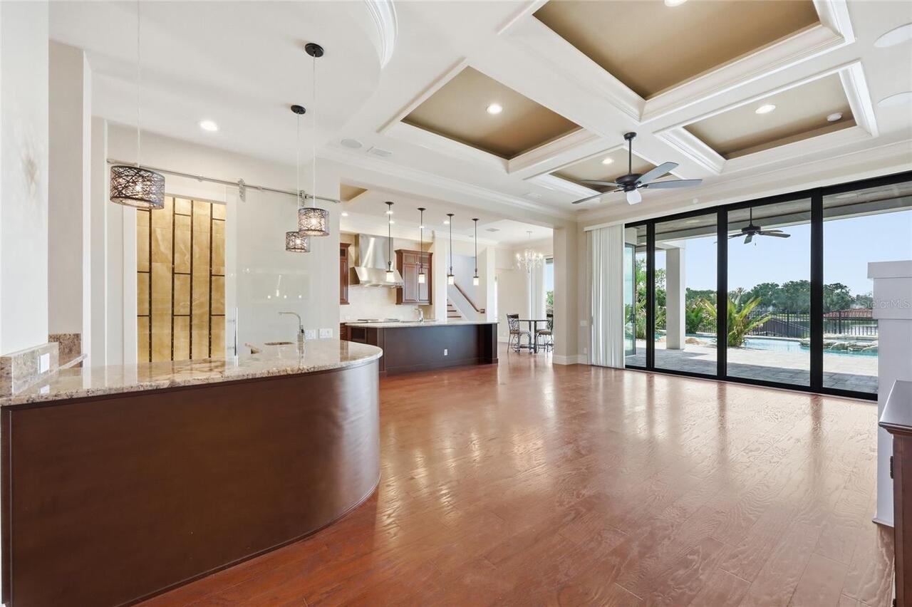 Listing Photo 19