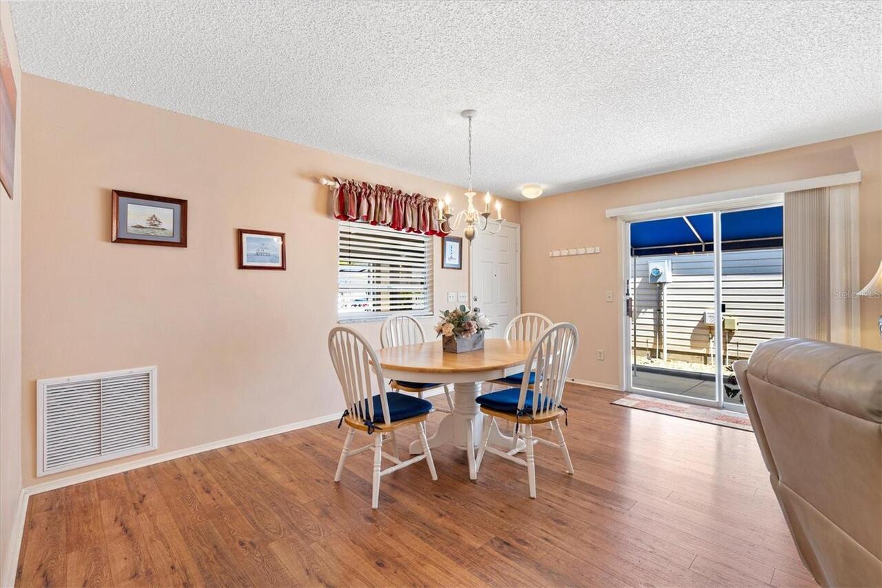 Listing Photo 8