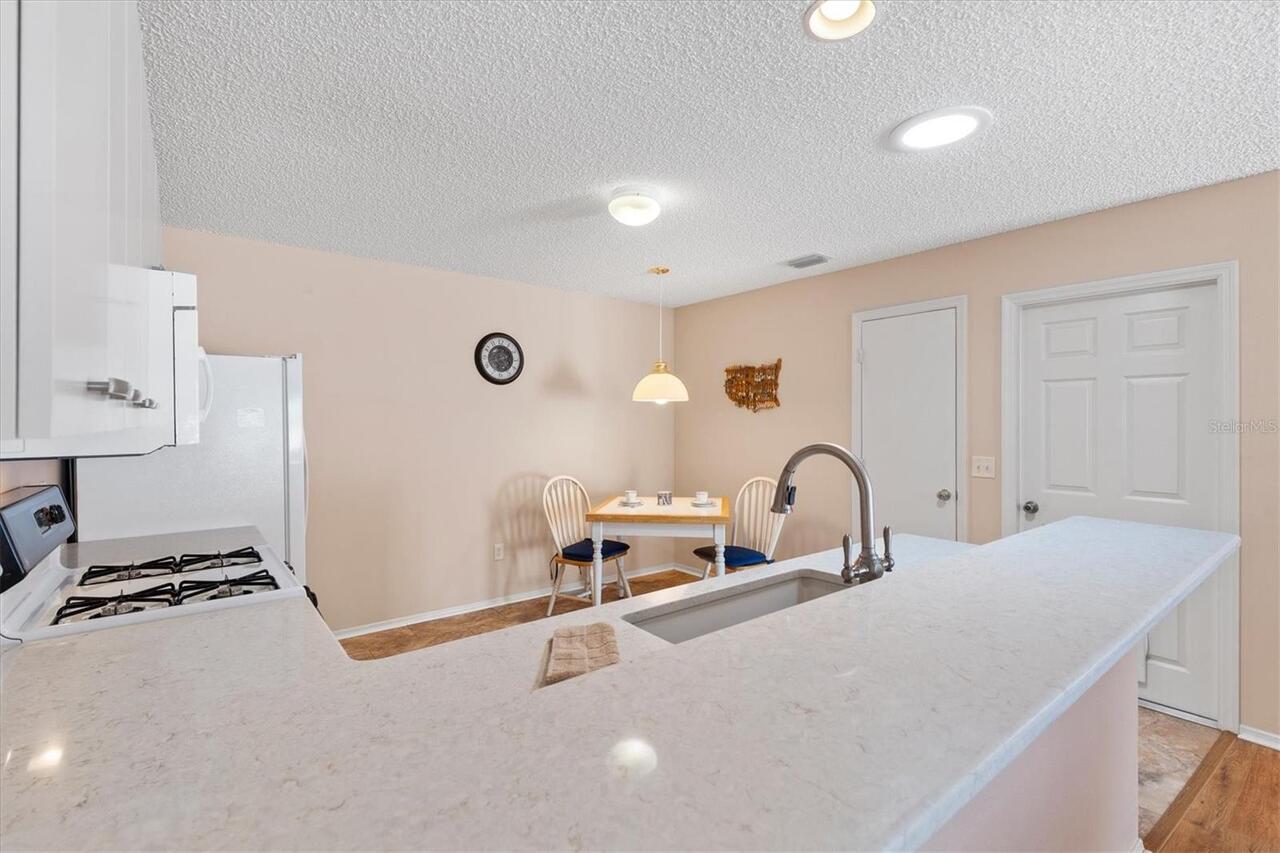 Listing Photo 14