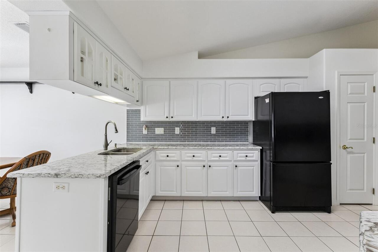 Listing Photo 17
