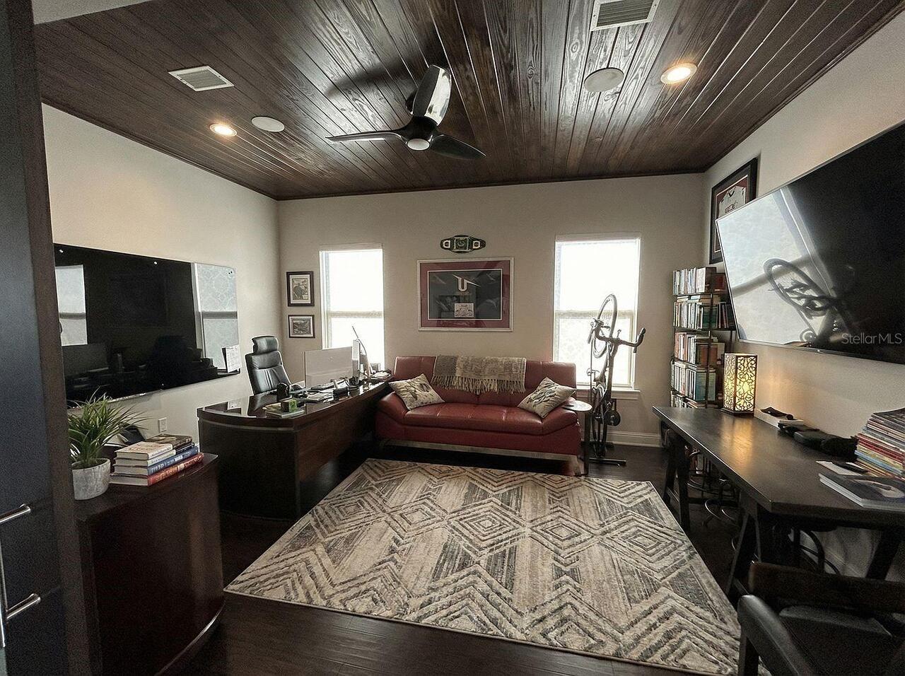Listing Photo 15