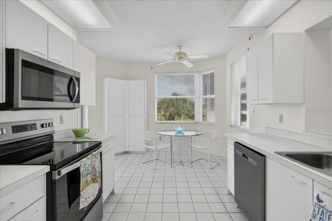 Listing Photo 10