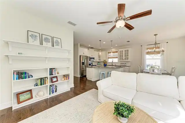 Listing Photo 25