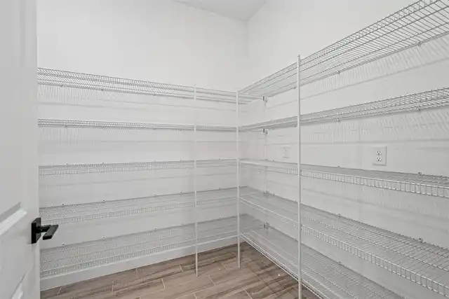 Listing Photo 19