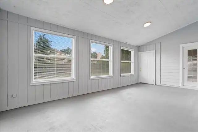 Listing Photo 25