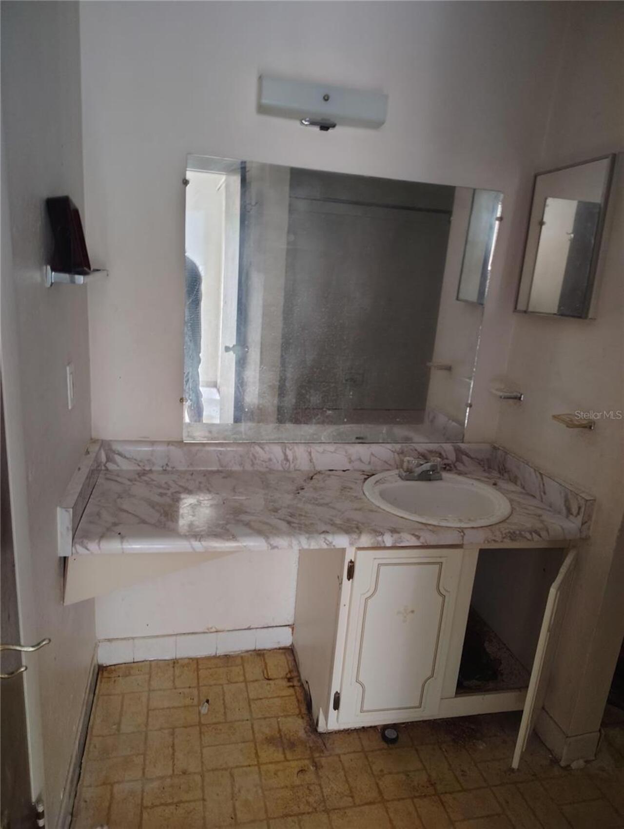 Listing Photo 14
