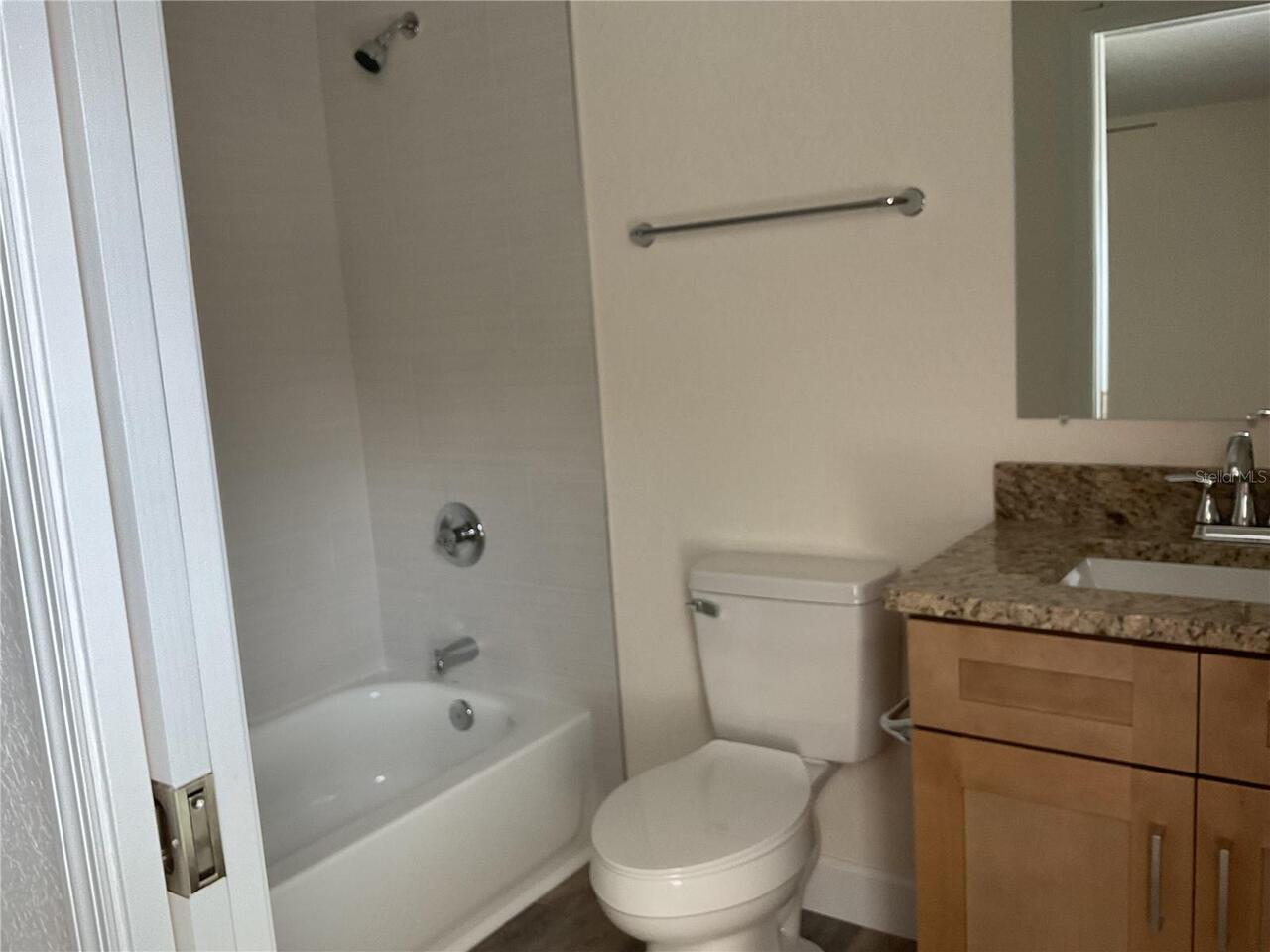 Listing Photo 10