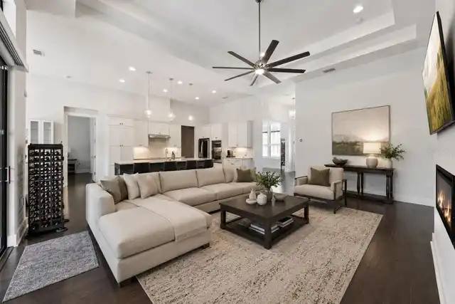 Listing Photo 11