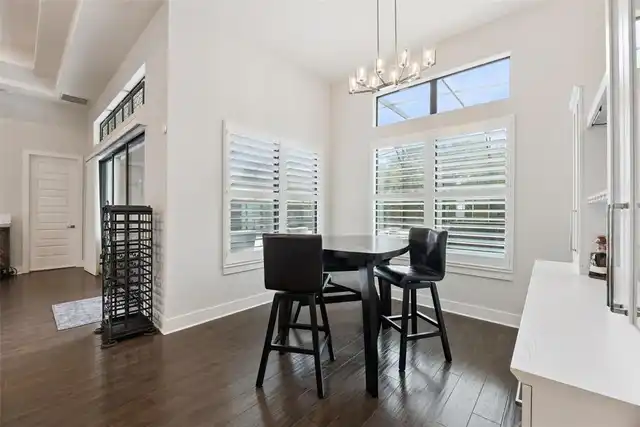 Listing Photo 17