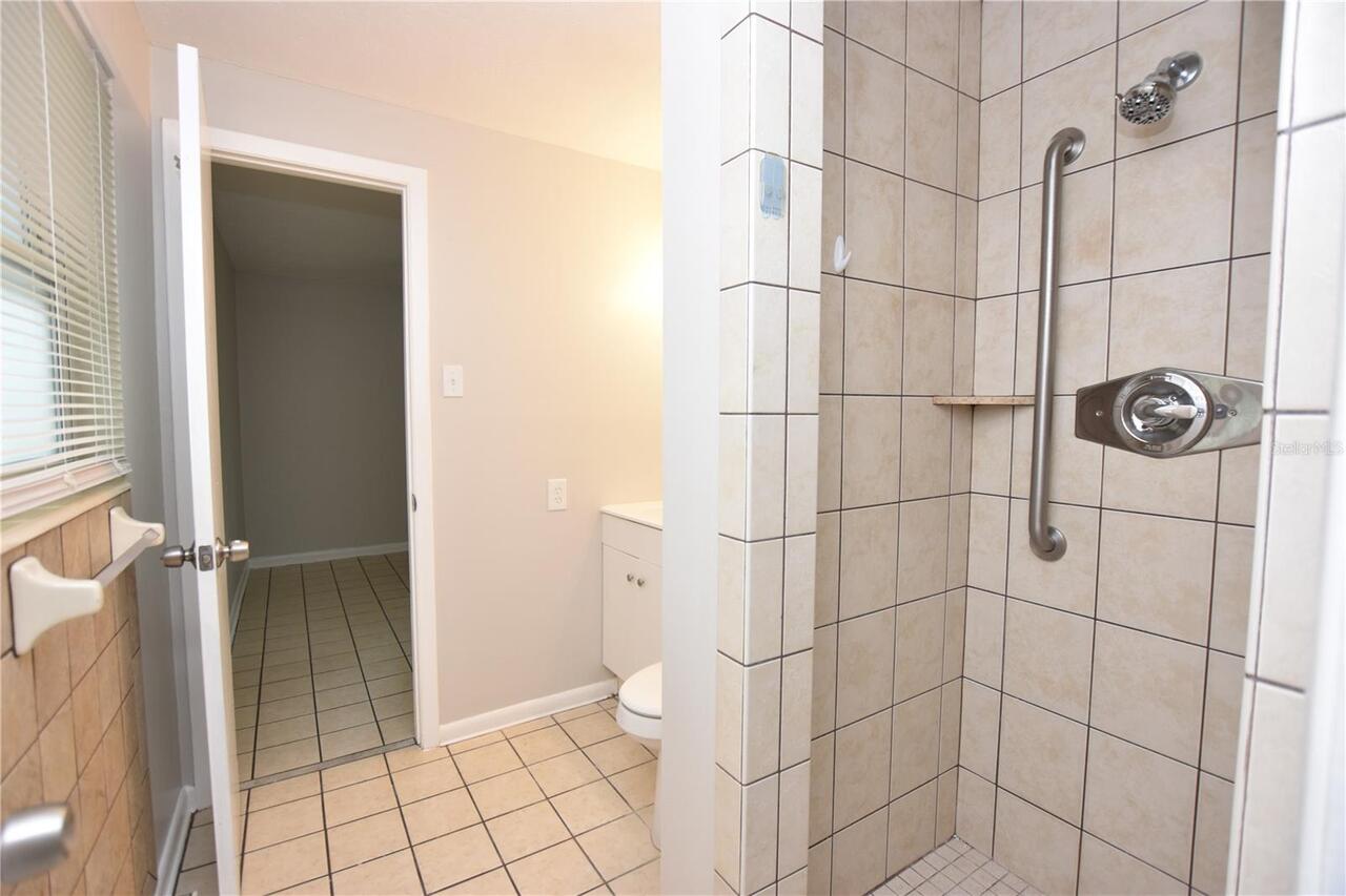 Listing Photo 14