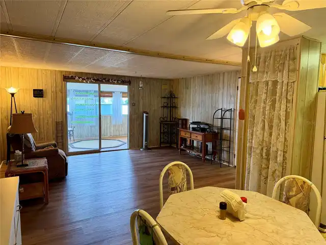 Listing Photo 10
