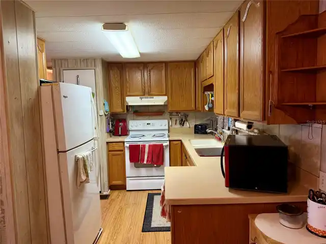 Listing Photo 13