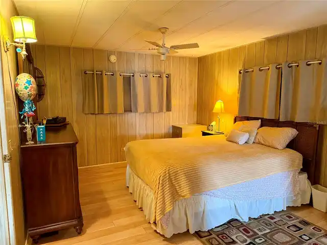 Listing Photo 16