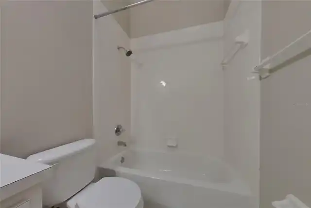 Listing Photo 14