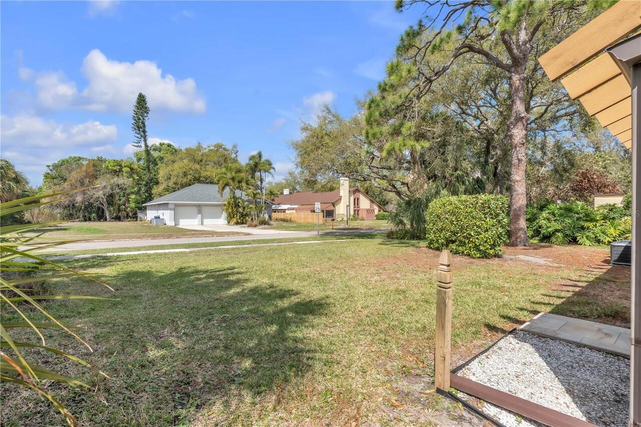 Listing Photo 32