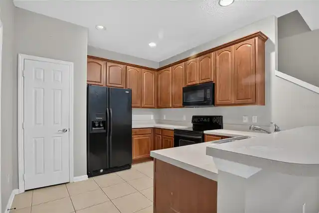 Listing Photo 12