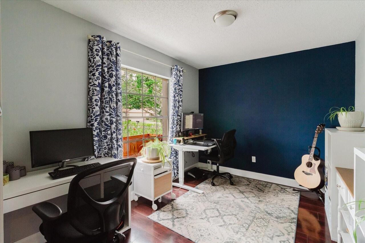 Listing Photo 12