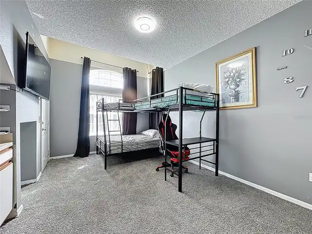 Listing Photo 13