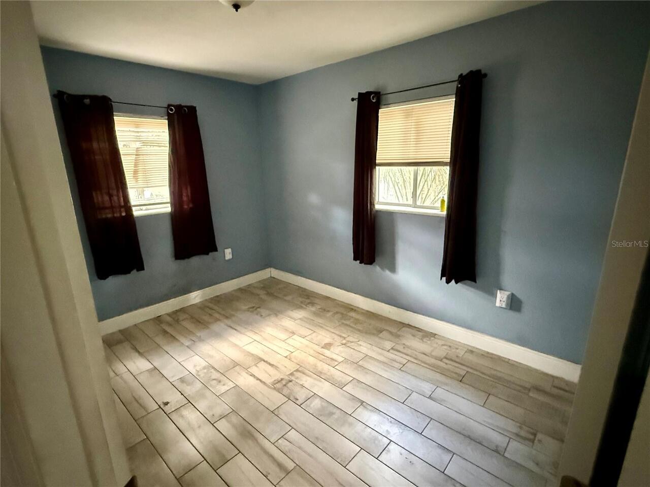 Listing Photo 9