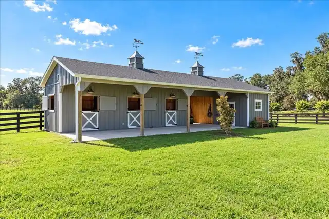 Listing Photo 10