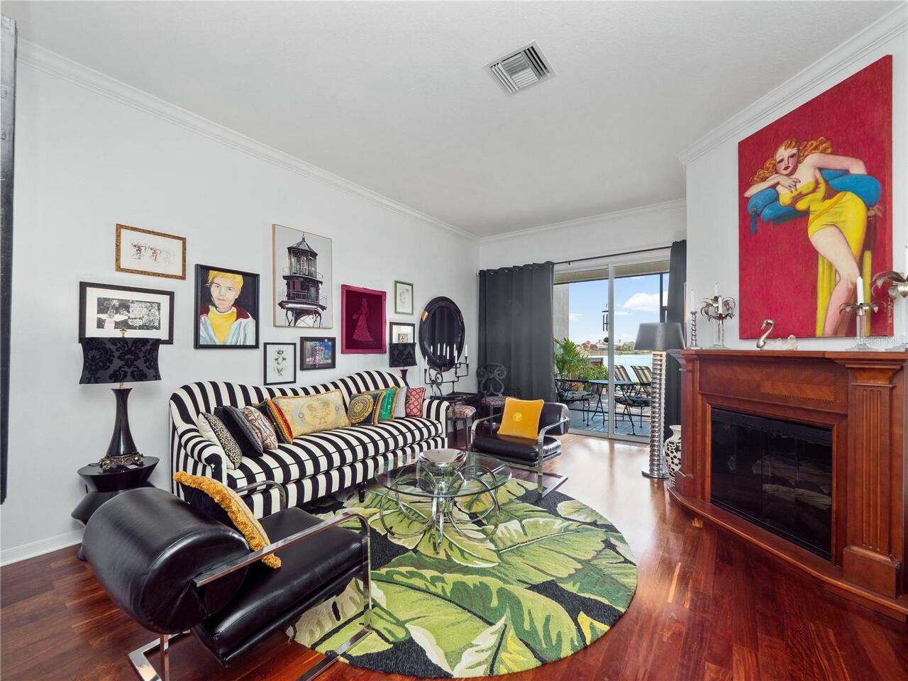 Listing Photo 8