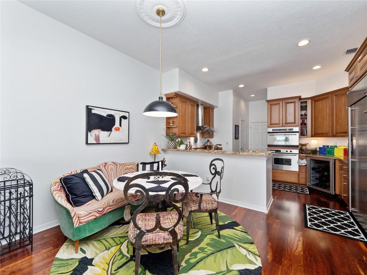Listing Photo 12