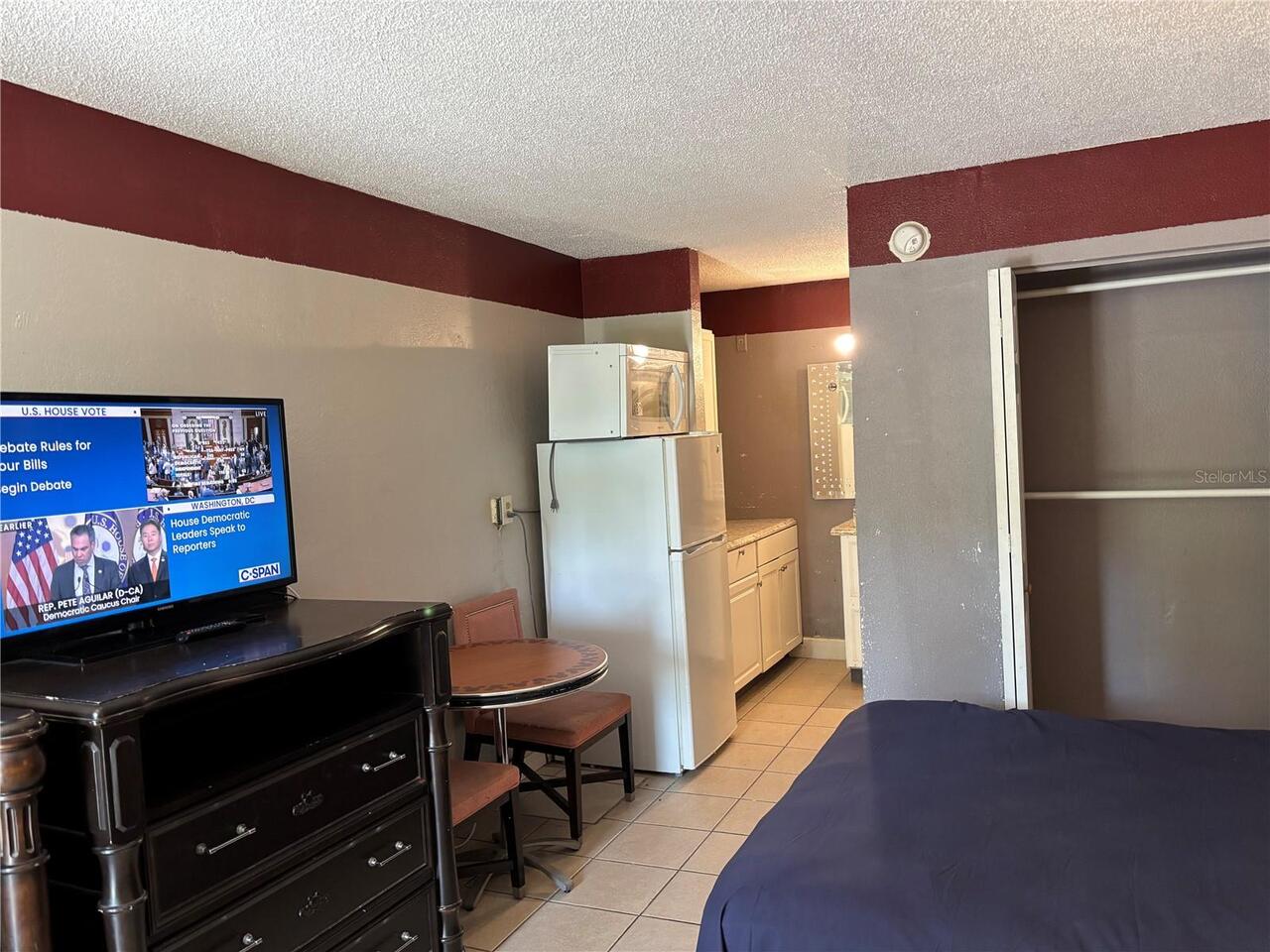 Listing Photo 8