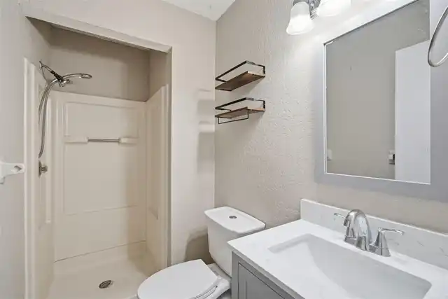 Listing Photo 25